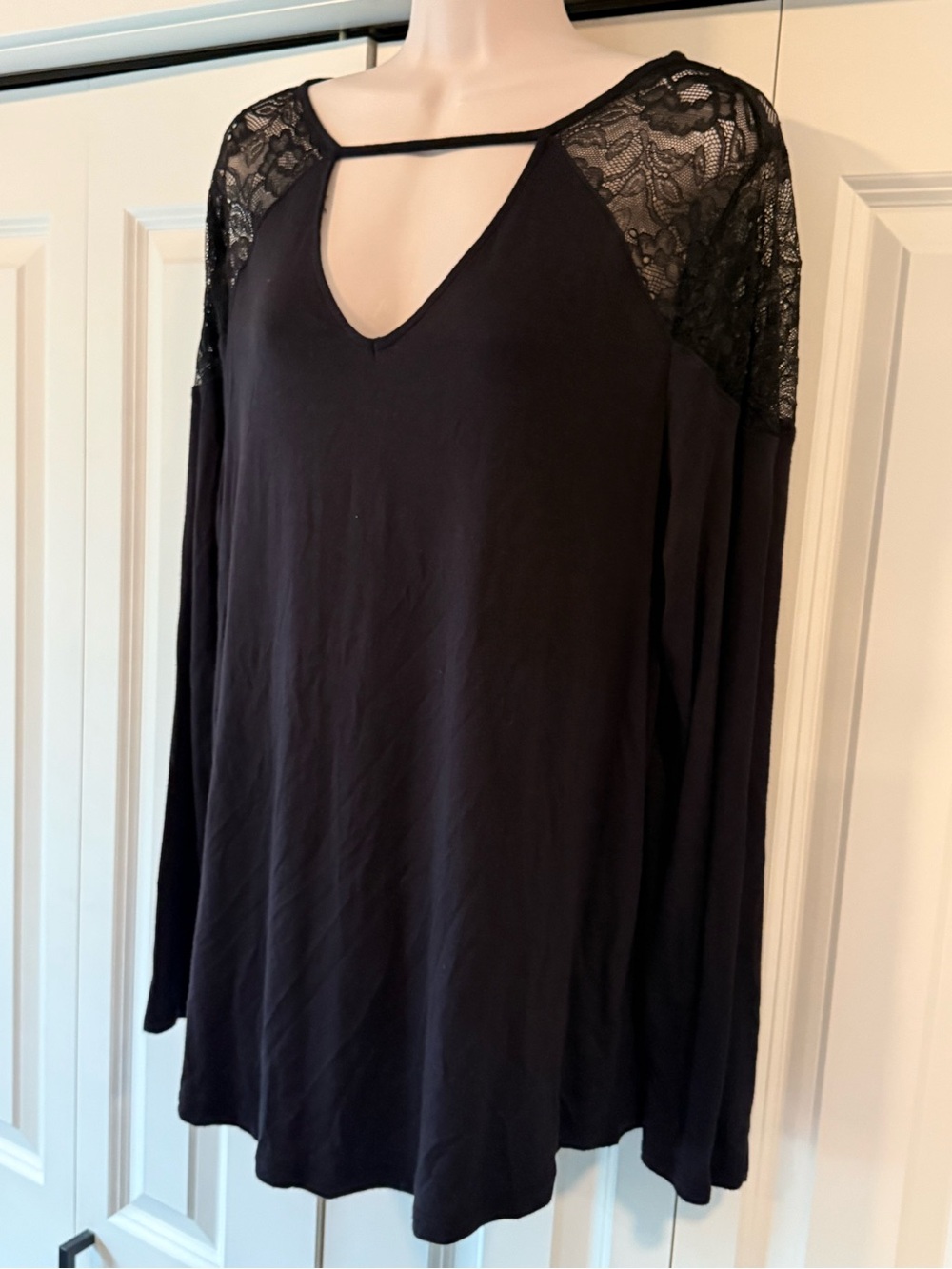Maurices black long sleeve v neck lace shoulder top shirt 0X 14 16